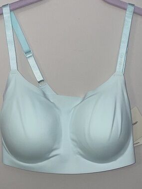 Calvin Klein Medium Invisibles Lightly Lined Bralette Green NWT QF4783